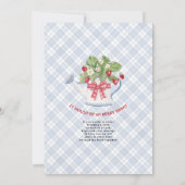 Strawberry So Berry Sweet Blue Gingham Boy Shower Einladung (Rückseite)