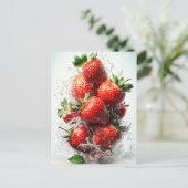 Strawberry Splash Postkarte (Stehend Vorderseite)