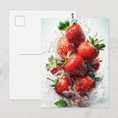 Strawberry Splash Postkarte (Vorne/Hinten)