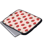 Strawberry Stripe Delight Laptopschutzhülle (Vorne Knopf)