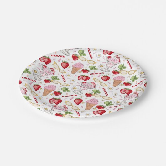 Strawberry Sundae Pattern Pappteller (Schrägansicht)