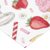 Strawberry Sundae Pattern Tischdecke (Schrägansicht)