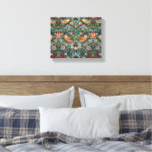 Strawberry Thief von William Morris Leinwanddruck (Insitu (Schlafzimmer))