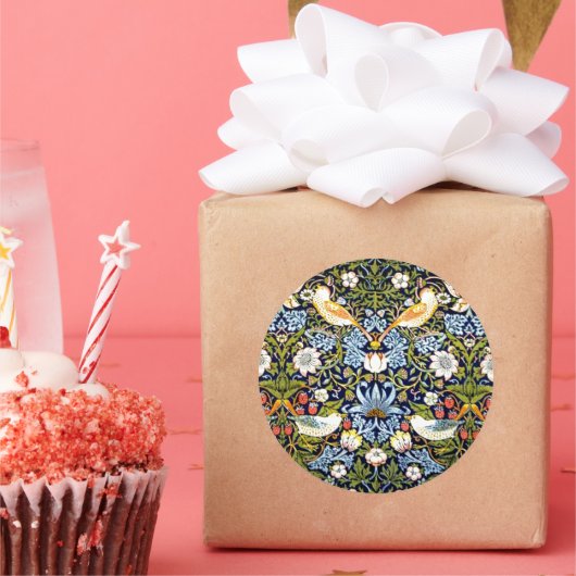 Strawberry Thief von William Morris Runder Aufkleber (Party)