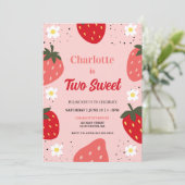 Strawberry Two Sweet Birthday Party Einladung (Stehend Vorderseite)