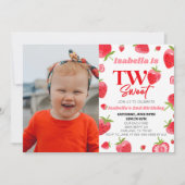 Strawberry Two Sweet Picture 2nd Birthday Party Einladung (Vorderseite)