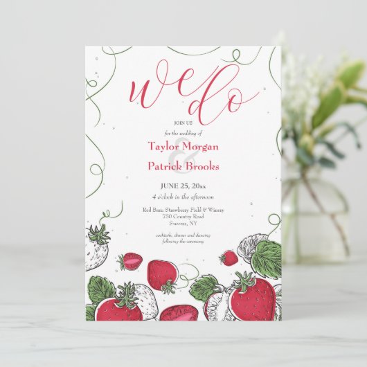 Strawberry Vine Wedding Einladung (Stehend Vorderseite)