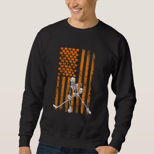 Streaky Flag Halloween Ice Hockey Player Skeleton  Sweatshirt (Vorderseite)