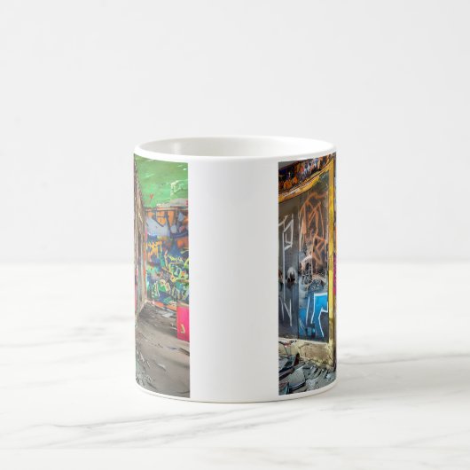 Street Art Abandoned Gebäude Graffiti Kaffeetasse (Mittel)