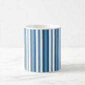 Streifen-Hintergrund-Blau und Weiß Kaffeetasse (Mittel)