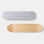 Streifen in Grau und Lavendel Skateboard (Horizontal)