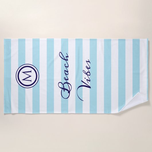 Streifen Light Blue und White Nautical Coastal Chi Strandtuch (Vorderseite)