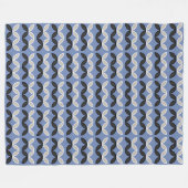 Streifen mit schwarzen und weißen Blütenblättern a Fleecedecke (Vorderseite (Horizontal))