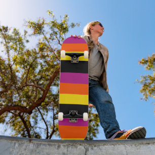 Streifen - schwarz, rosa, orange und gelb skateboard