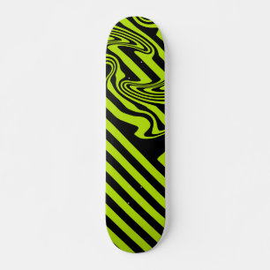 Streifen und Wirbel - Kalkgrün und Schwarz Skateboard