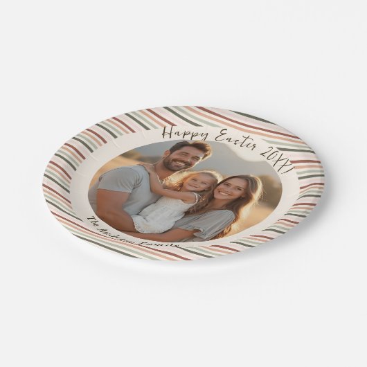 Streifenboho Ostern mit Foto und Name Pappteller (Schrägansicht)