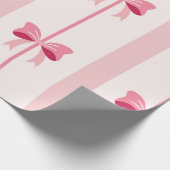 Streifenpink Bow Delight Geschenkpapier (Ecke)