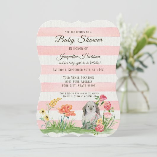 Streifenwald-Lop Ohrkaninchen-Mädchen-Babydusche Einladung (Stehend Vorderseite)