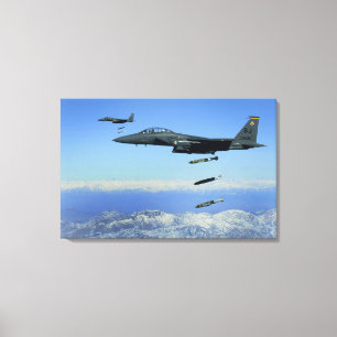 Streik-Eagle-Flugzeuge der US-Luftwaffe-F-15E Leinwanddruck