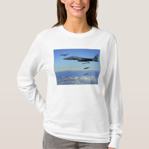 Streik-Eagle-Flugzeuge der US-Luftwaffe-F-15E T-Shirt