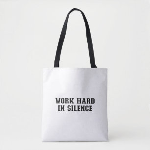 Strenge Arbeit in Stille Tasche