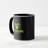 Stressed Ape Studios Grünes Logo Tasse (Vorderseite Links)