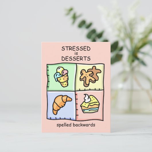 STRESSED wird rückwärts geschrieben Postkarte (Stehend Vorderseite)