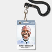 Strichcode des modernen Round-Logos für Mitarbeite Ausweis (Vorderseite mit Schlüsselband)