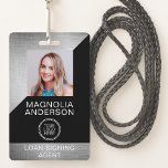 Strichcode-Foto aus gebürstetem Metal-Mitarbeiter- Ausweis<br><div class="desc">Dieses moderne Namens-Abzeichen-Design kann mit Ihrem Firmennamen,  Logo und Kontaktdaten sowie einem Mitarbeiter-Foto und Strichcode angepasst werden.</div>