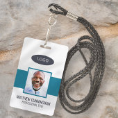 Strichcode für Mitarbeiter mit moderner Farbe Ausweis