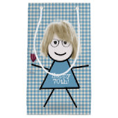 Strichfigur-Mädchen am Gingham mit Wein Kleine Geschenktüte (Vorderseite)