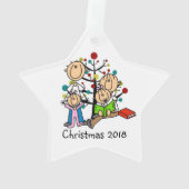 Strichmännchen Eltern, 2 Girls Holiday Ornament (Rückseite)