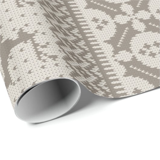 Strick-Pullover auf brauner Insel Geschenkpapier (Rolleneckpunkt)