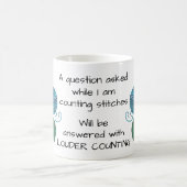 Strickstiche, Strickstiche, mit Ihrem Namen Kaffeetasse (Mittel)