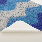 Strickstoff mit gestreiften Figuren blau-weiß Sherpadecke (3/4)