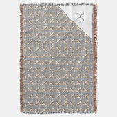 Strickte Lilie Muster Mit Monogramm Decke (Vorderseite Vertikal)