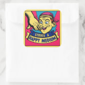 Strike ein glückliches Medium Quadratischer Aufkleber (Tasche)