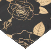 Striking rose and bud composition  tischdecke (Schrägansicht)