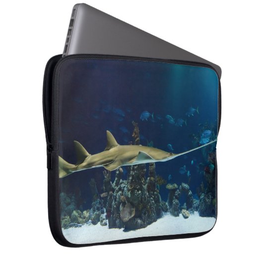 Strikter Sawfish Laptopschutzhülle (Vorne Rechts)