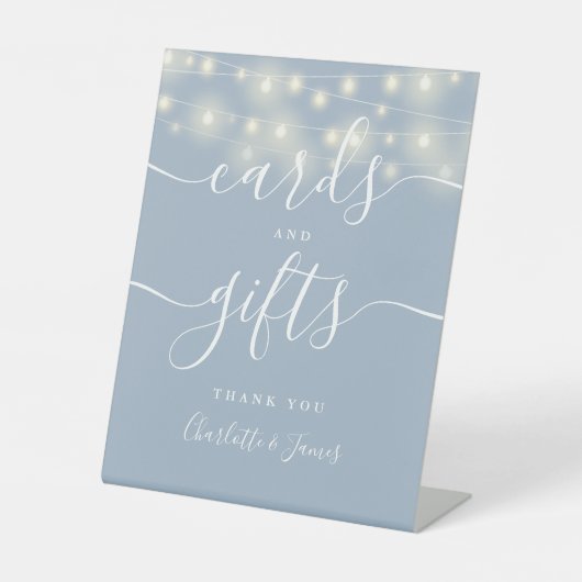 String Light Dusty Blue Script Cards und Geschenke Sockelschild (Vorderseite)