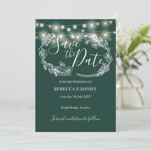 String Lights Floral Emerald Green Wedding Save The Date (Stehend Vorderseite)