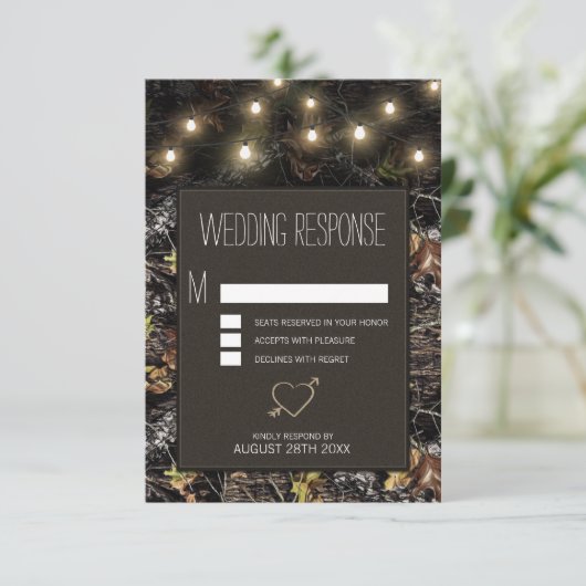 String Lights + Jäger Camouflage Hochzeitungs-RSVP RSVP Karte (Stehend Vorderseite)