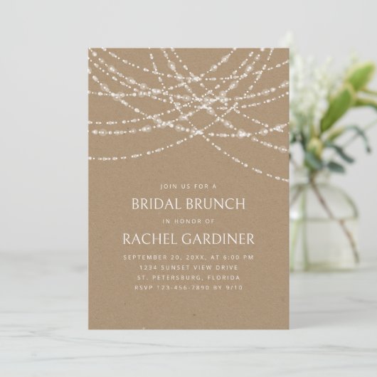 String Lights Kraft Bridal Brunch Einladung (Stehend Vorderseite)
