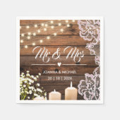 String Lights Lace Mr. und Mrs. Rustic Wood Weddin Serviette (Vorderseite)