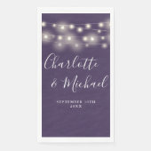 String Lights Lila Signature Script Wedding Serviette (Vorderseite)