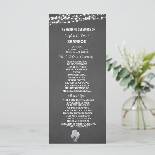 String Lights Mason Jar Chalkboard Wedding Program Programm (Stehend Vorderseite)
