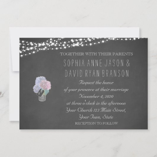 String Lights Mason Jar Chalkboard Wedite Einladung (Vorderseite)