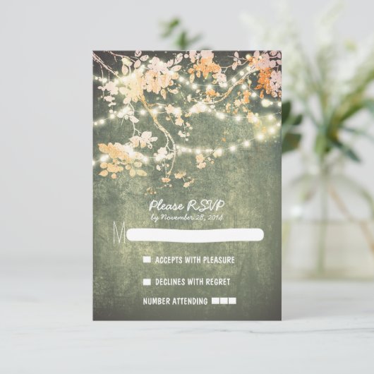String lights Moderne rustikale Hochzeitskarten RS RSVP Karte (Stehend Vorderseite)