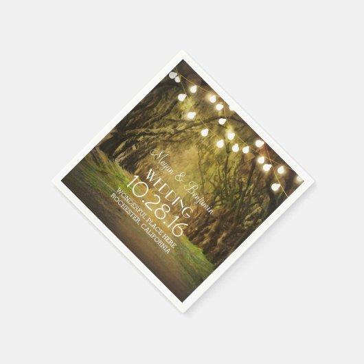 String Lights Moss Trees Paths Wedding Serviette (Ecke)