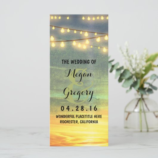String Lights Palms Beach Sunset Weddingprogramme Programm (Stehend Vorderseite)